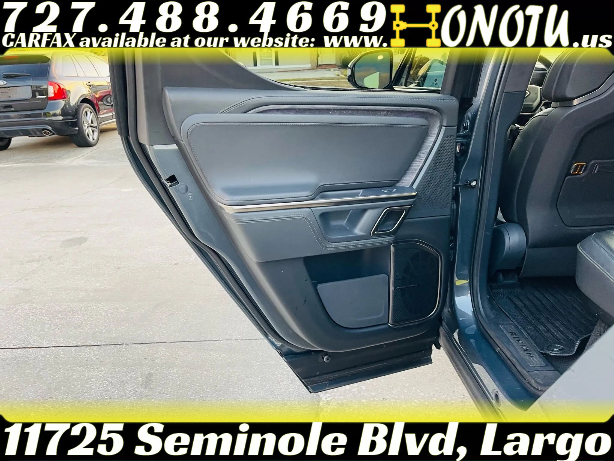 Used 2022 Rivian R1T Adventure image 16