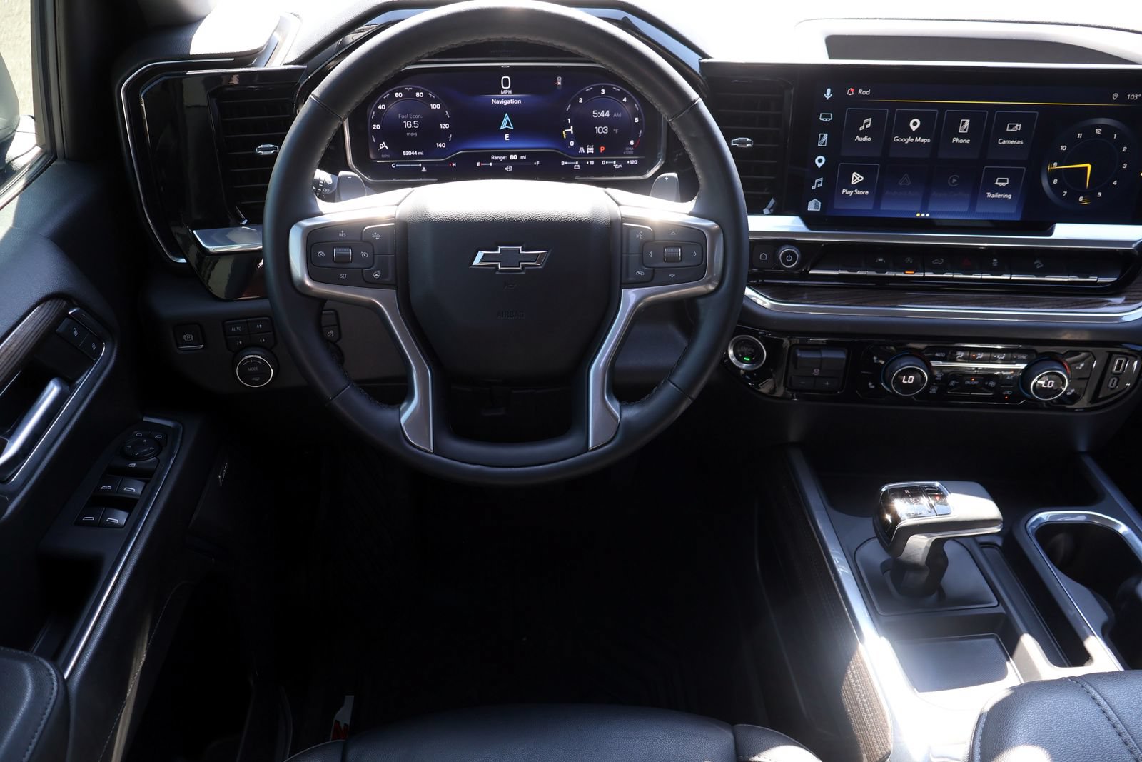 Used 2024 Chevrolet Silverado 1500 LT Trail Boss w/ Convenience Package II AWD/4WD image 18