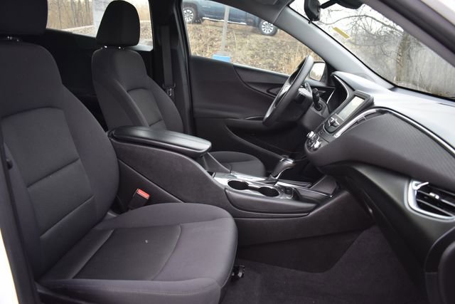Certified 2017 Chevrolet Malibu LT w/ LPO, Convenience Package 2 image 13