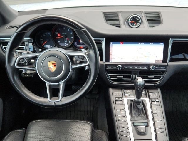 Used 2021 Porsche Macan AWD/4WD image 18
