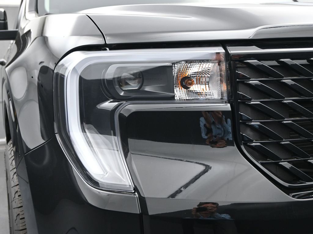 New 2025 Ford Maverick Lariat w/ Black Appearance Package image 16