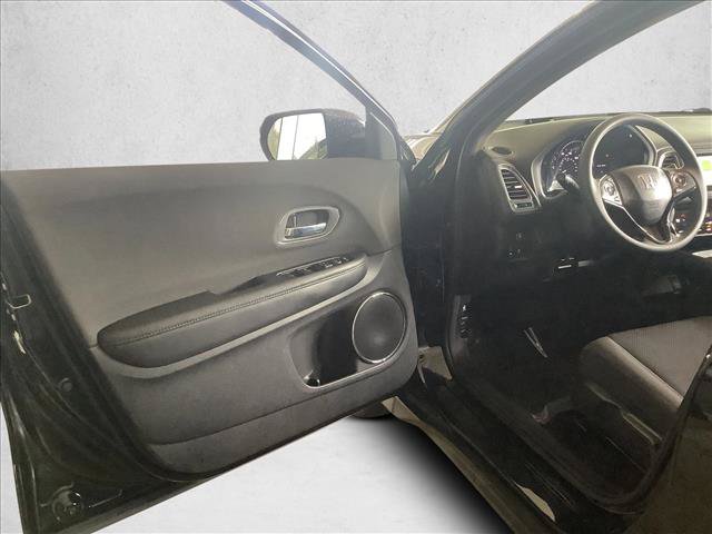 Used 2019 Honda HR-V EX image 11