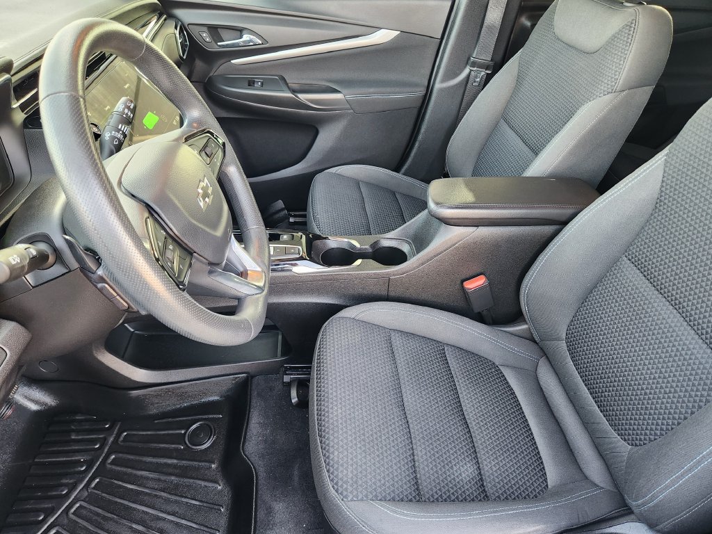 Used 2023 Chevrolet Bolt EUV LT FWD image 13