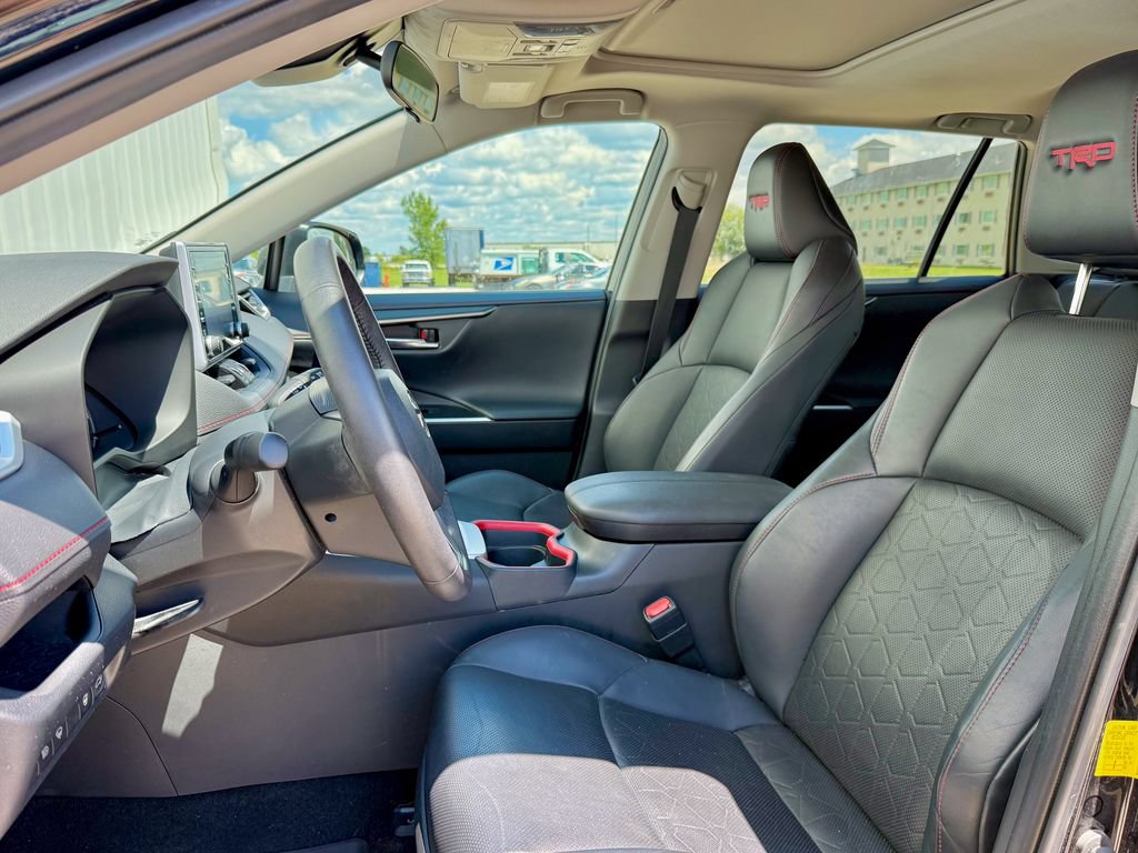 Used 2020 Toyota RAV4 TRD Off-Road w/ TRD Off-Road Weather Package AWD/4WD image 11