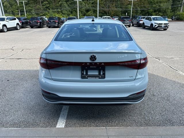 New 2025 Volkswagen Jetta SE image 6