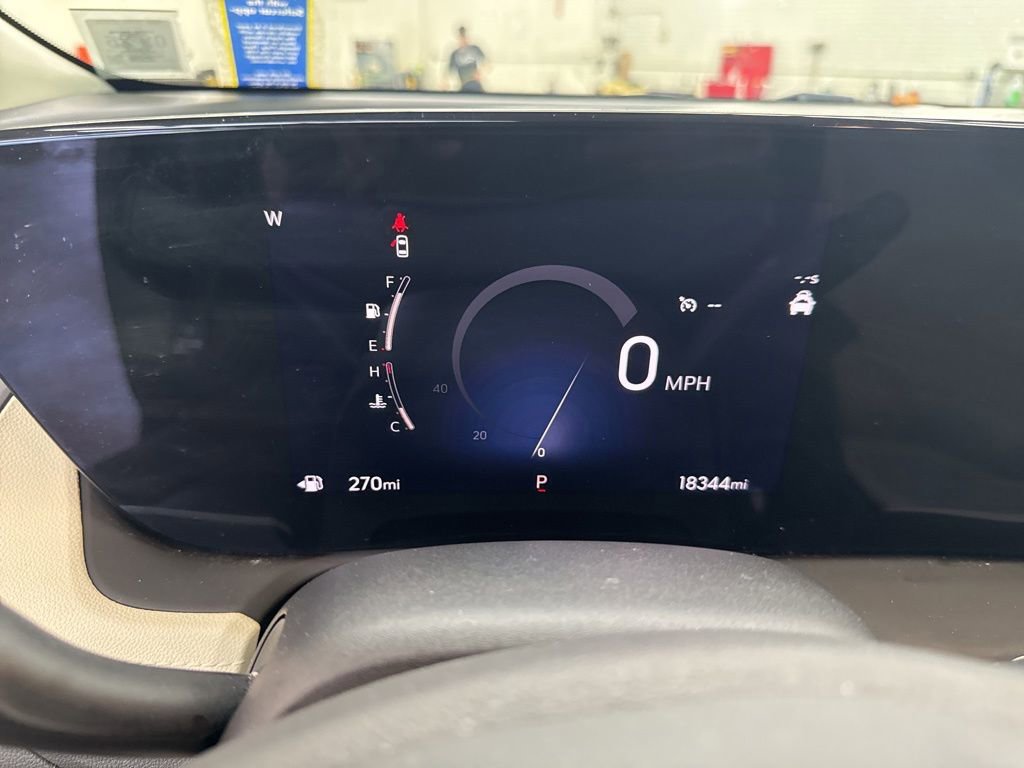 Used 2024 Buick Encore GX Preferred w/ Comfort Package AWD/4WD image 27