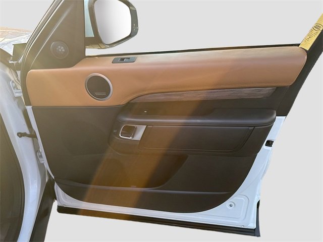 Used 2019 Land Rover Discovery HSE Luxury image 35