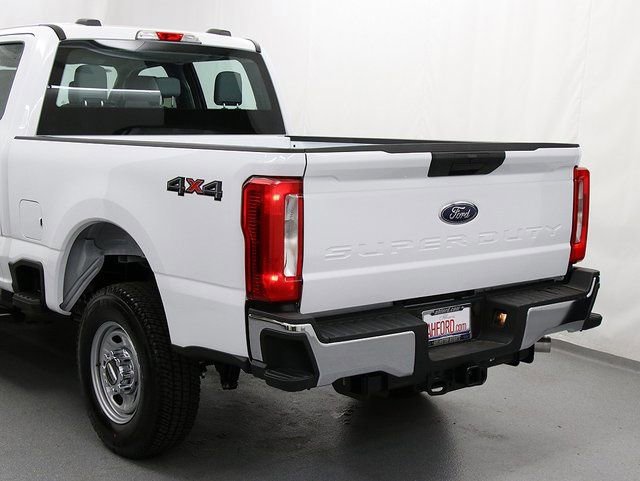 New 2026 Ford F250 XL w/ XL Chrome Package image 8