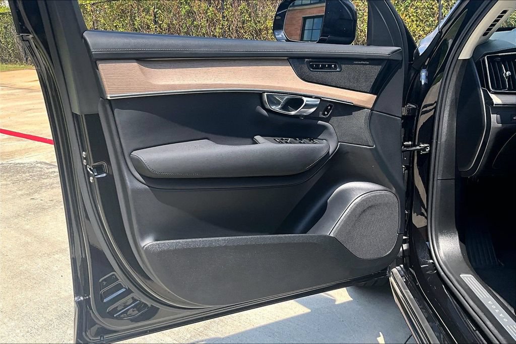 Certified 2026 Volvo XC90 B6 Plus AWD/4WD image 24