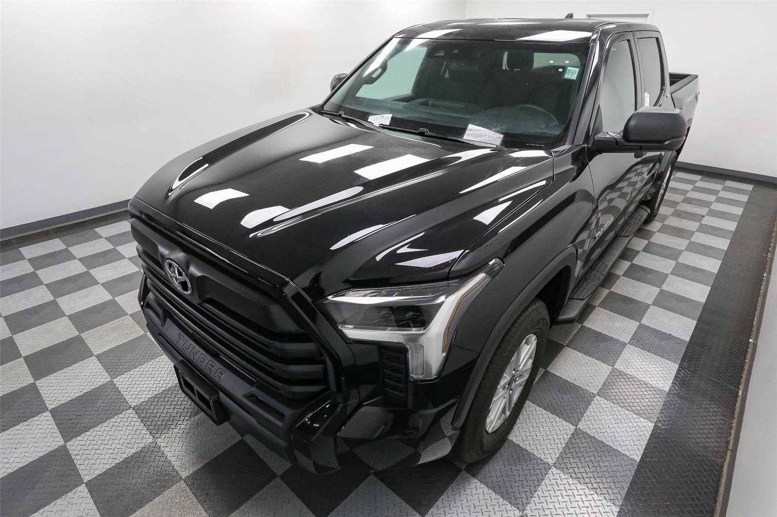New 2026 Toyota Tundra SR5 image 6
