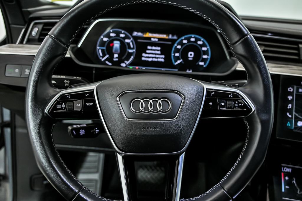 Used 2023 Audi e-tron Premium w/ Convenience Plus Package AWD/4WD image 20