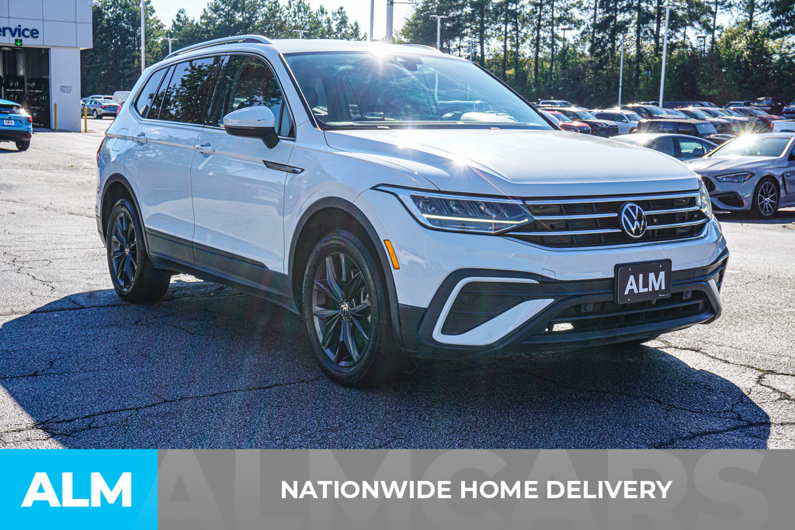 Used 2024 Volkswagen Tiguan Wolfsburg Edition AWD/4WD image 5