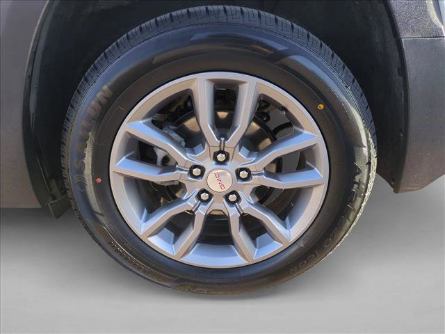 Used 2024 GMC Terrain SLT image 24