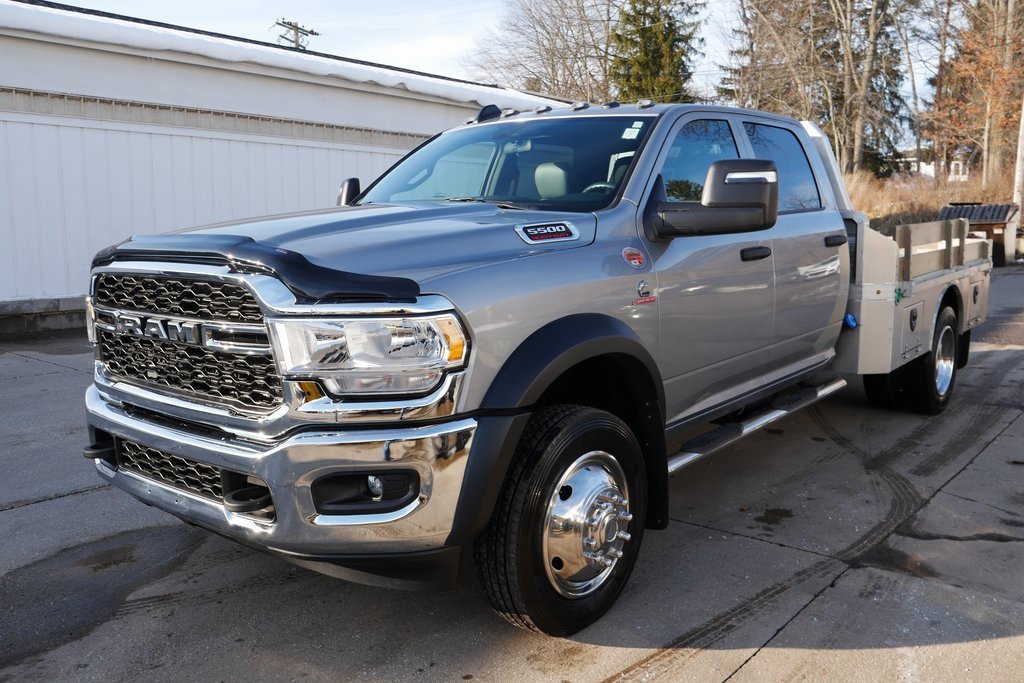Used 2024 RAM 5500 Tradesman w/ Chrome Appearance Group image 4