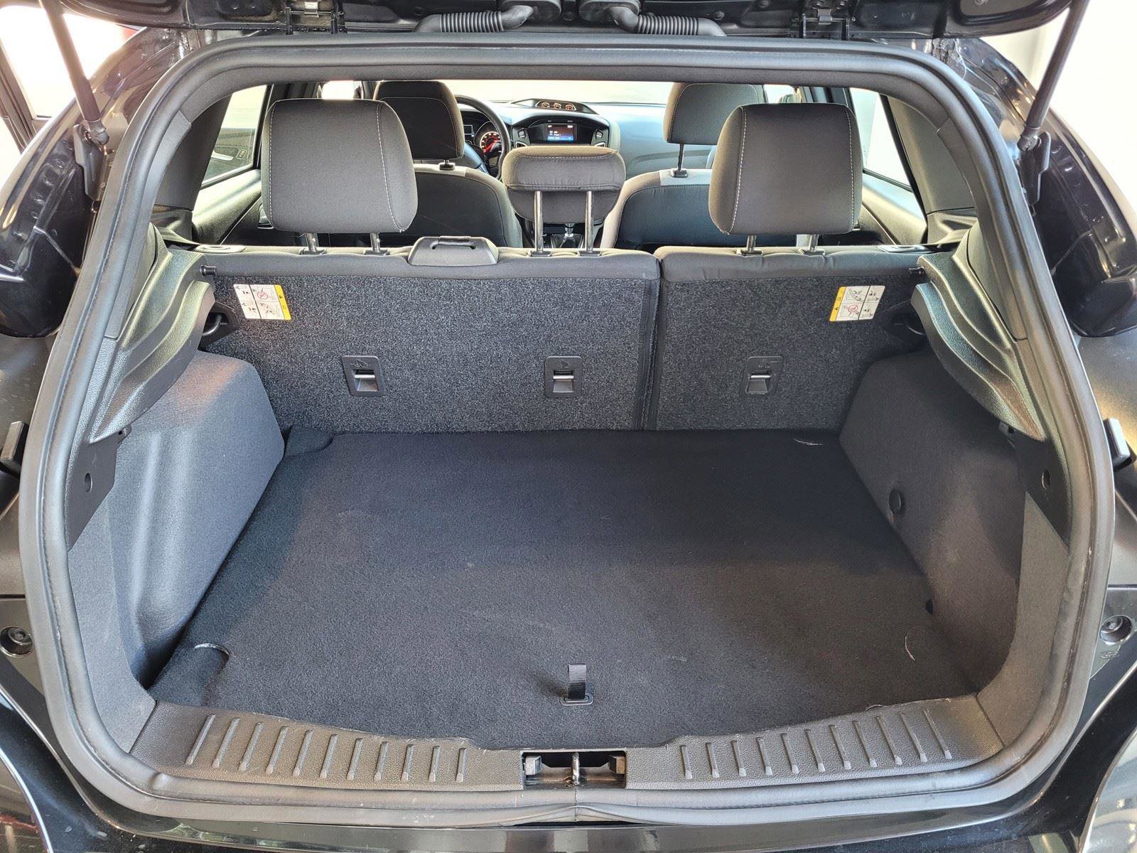 Used 2018 Ford Focus ST image 34