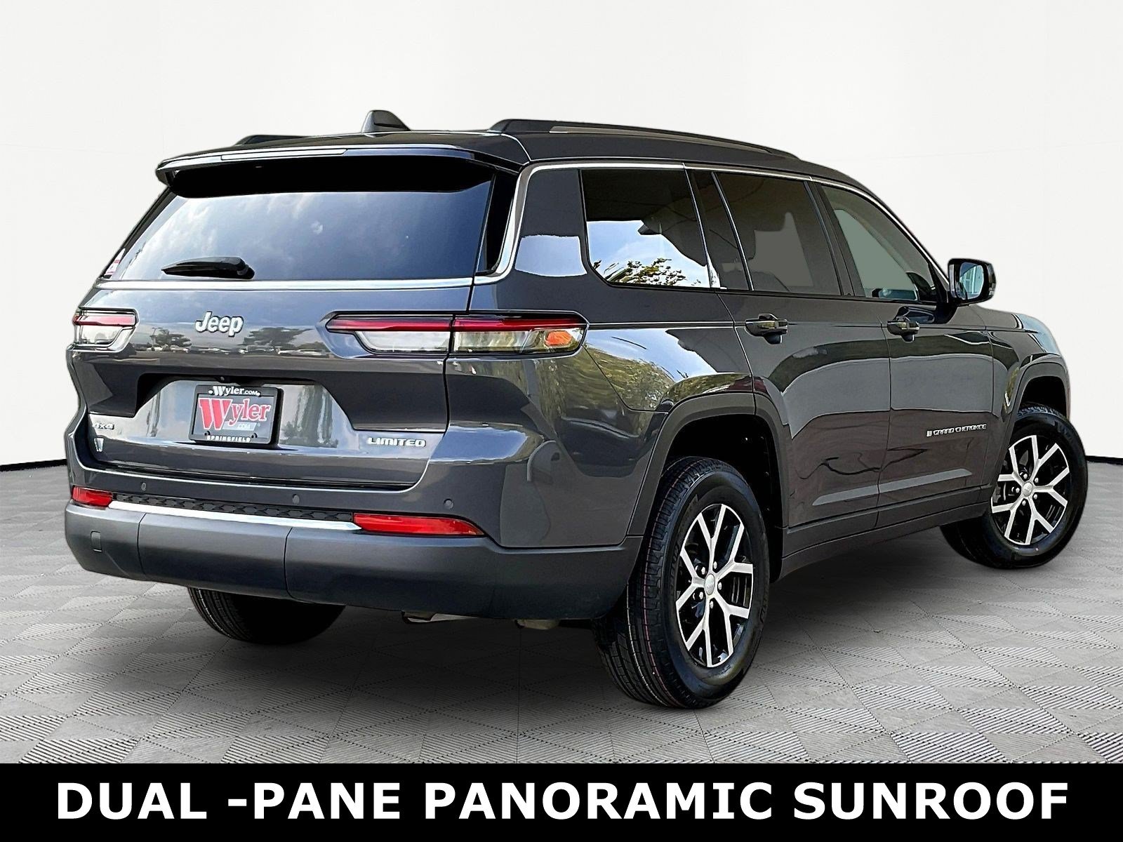 Used 2024 Jeep Grand Cherokee L Limited AWD/4WD image 6