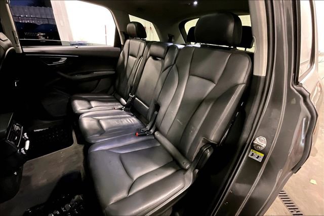 Used 2018 Audi Q7 3.0T Prestige w/ Prestige Package image 26