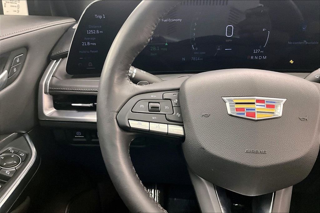 Used 2024 Cadillac XT4 Premium Luxury image 17
