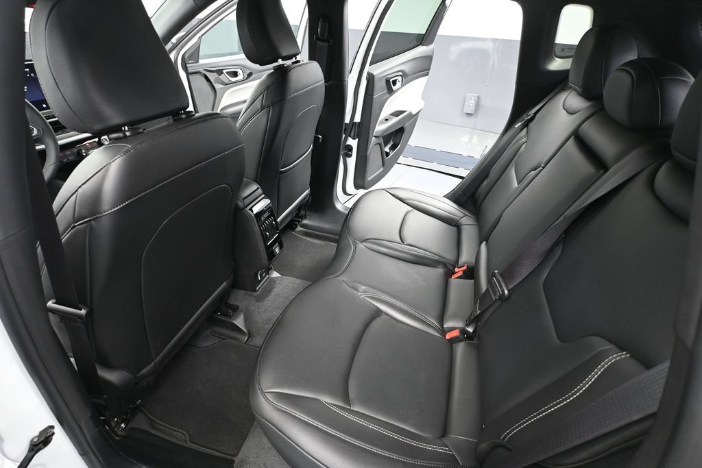 Used 2026 Jeep Compass Limited AWD/4WD image 29