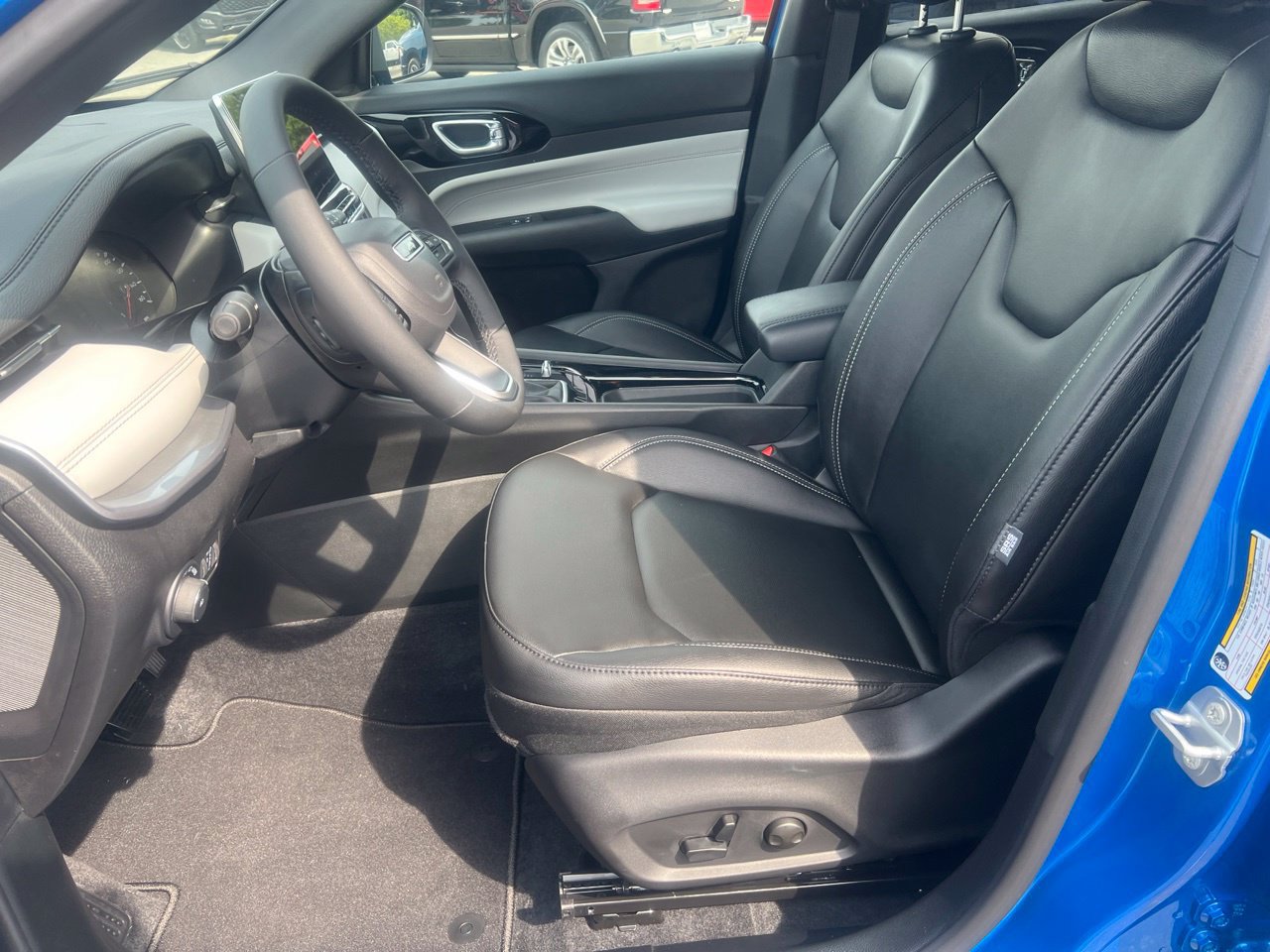 New 2026 Jeep Compass Limited AWD/4WD image 14