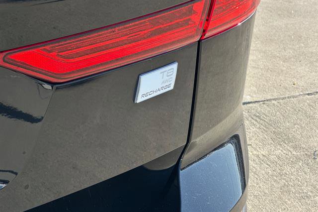 Certified 2023 Volvo XC60 T8 Plus w/ Climate Package image 32