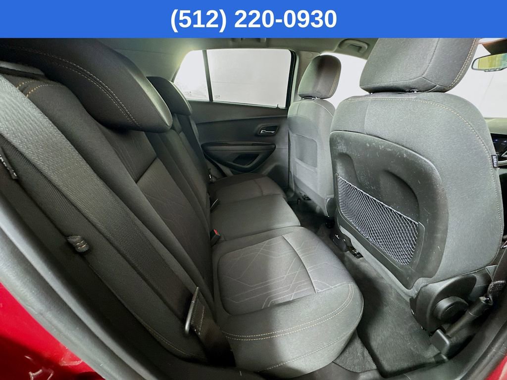 Used 2020 Chevrolet Trax LT image 32