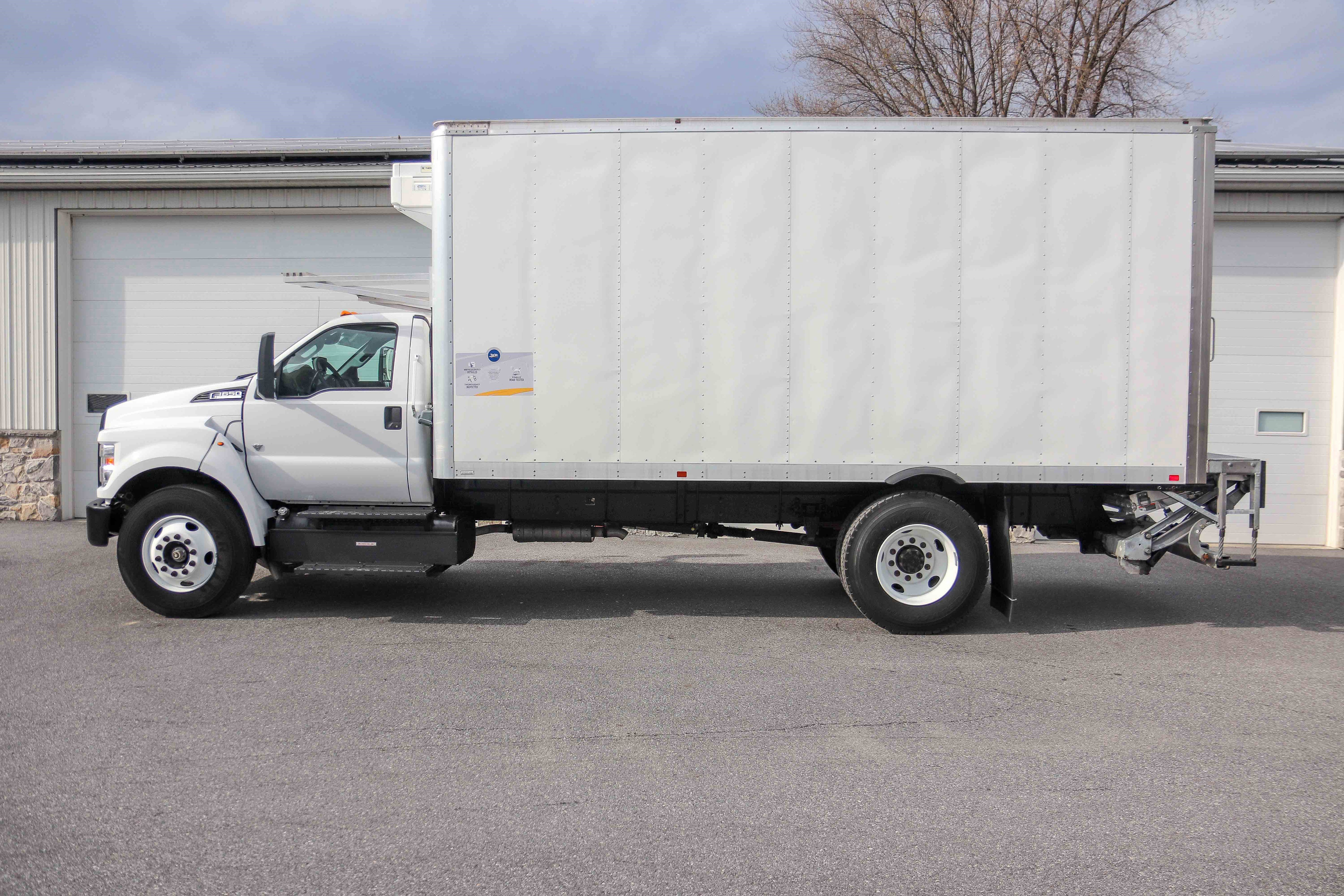 Used 2022 Ford F650 2WD Regular Cab Super Duty image 6