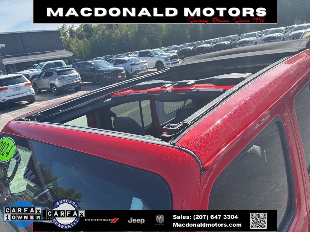 Used 2024 Jeep Wrangler Willys image 2