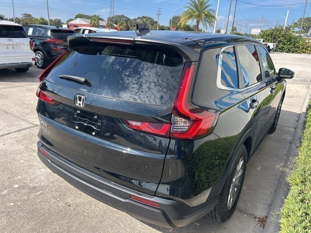 Used 2023 Honda CR-V EX image 7