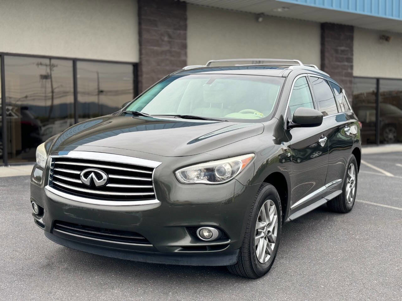 Used 2014 INFINITI QX60 AWD w/ Premium Package image 2