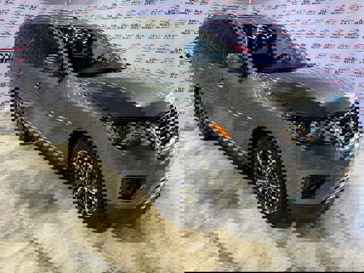 Used 2020 Nissan Pathfinder Platinum FWD image 70