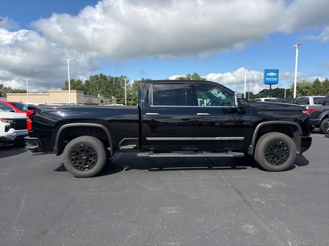 Used 2024 Chevrolet Silverado 2500 High Country w/ Technology Package AWD/4WD image 10