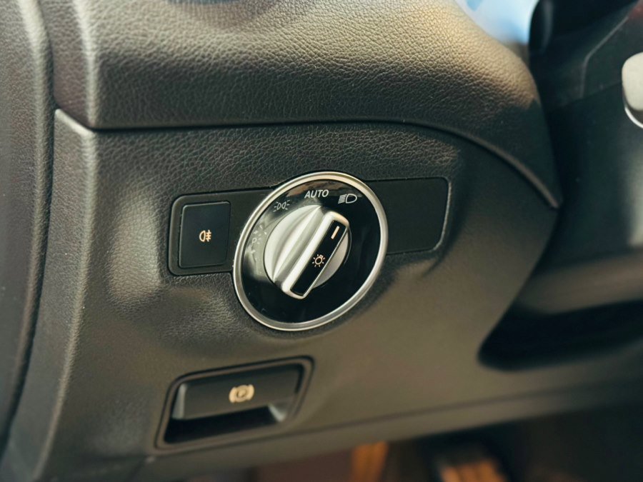 Used 2018 Mercedes-Benz CLA 250 image 12