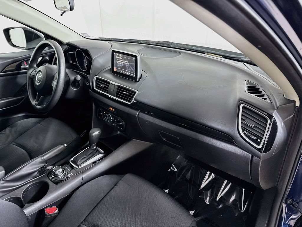 Used 2016 MAZDA MAZDA3 i Sport FWD image 29