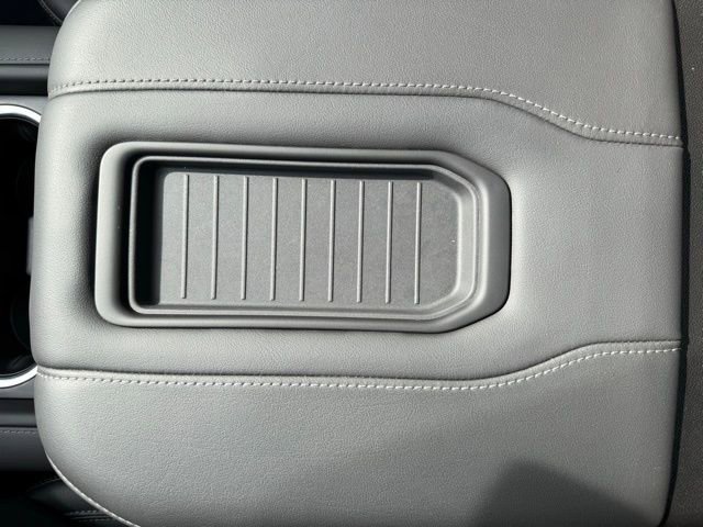 Certified 2024 Chevrolet Suburban Z71 w/ Z71 Off-Road Package image 20