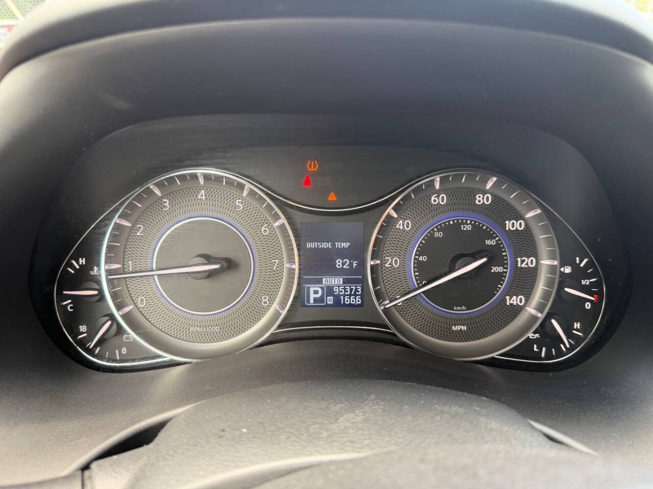 Used 2011 INFINITI QX56 4WD w/ Theater Pkg image 29