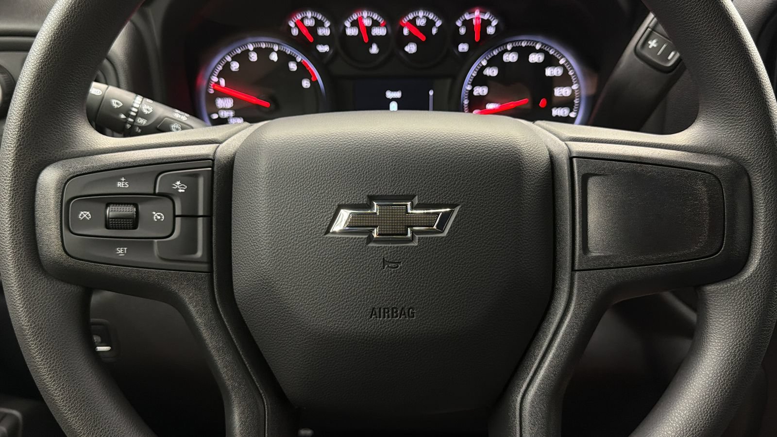 Used 2026 Chevrolet Silverado 1500 Custom Trail Boss w/ LPO, Dark Essentials Package AWD/4WD image 28