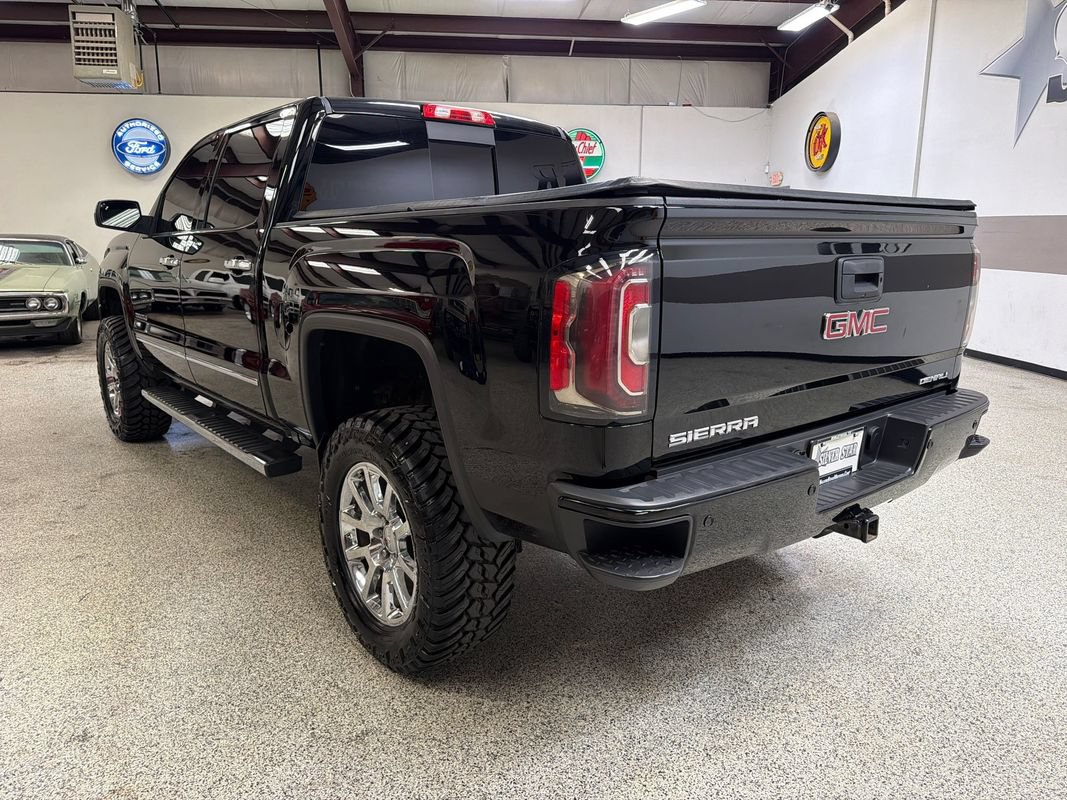 Used 2016 GMC Sierra 1500 Denali w/ Enhanced Driver Alert Package AWD/4WD image 5
