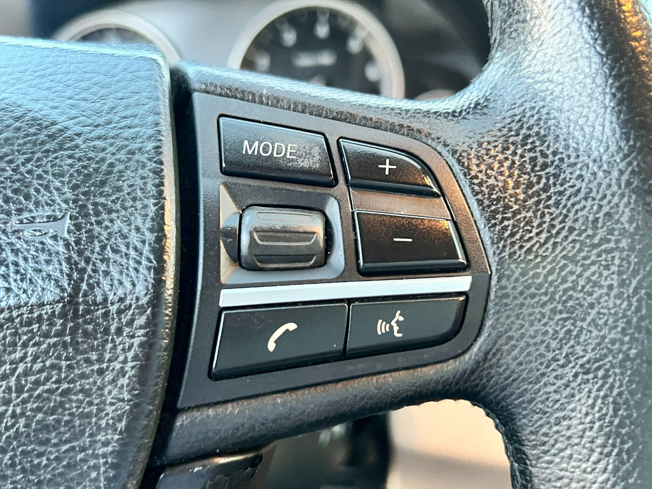 Used 2012 BMW 528i xDrive Sedan image 9