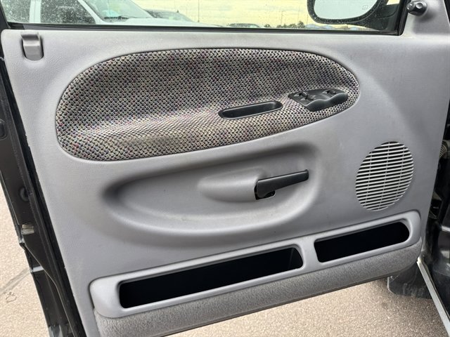 Used 1999 Dodge Ram 1500 Truck SLT image 9