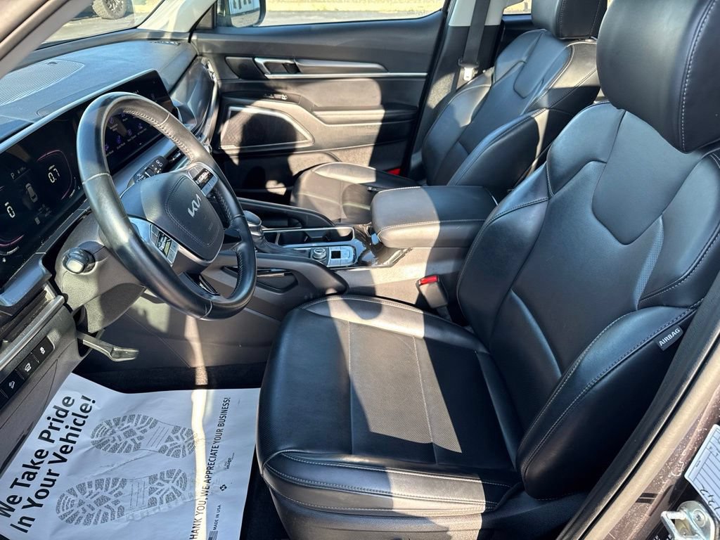 Used 2025 Kia Telluride S AWD/4WD image 29