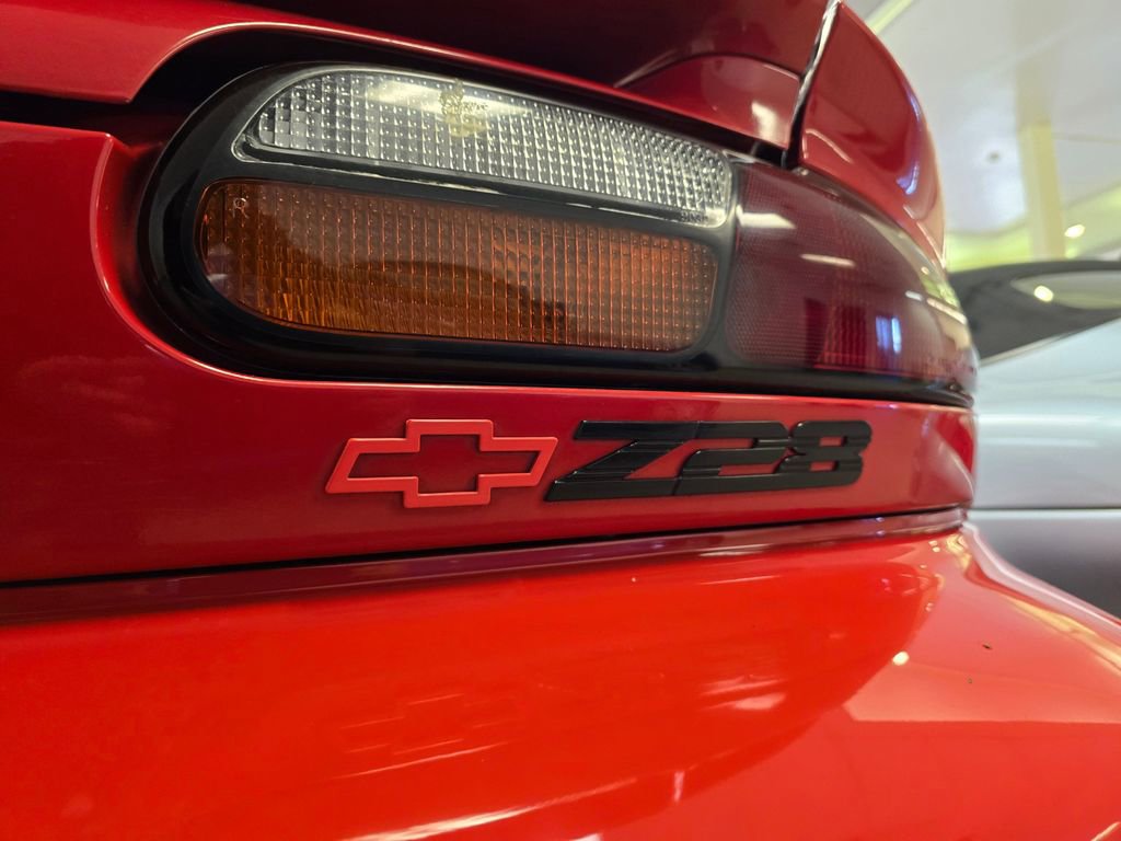 Used 2000 Chevrolet Camaro Z28 image 5