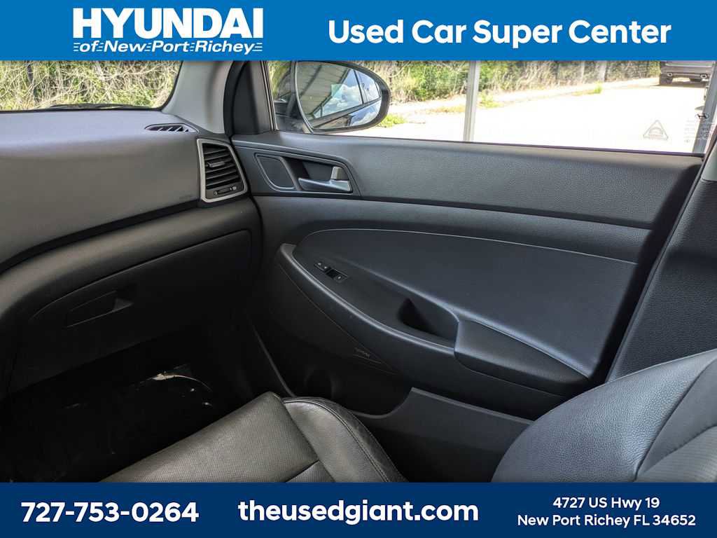 Used 2017 Hyundai Tucson SE Plus AWD/4WD image 19