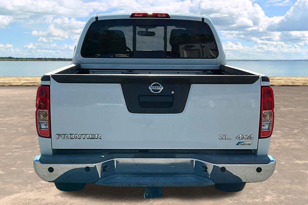 Used 2017 Nissan Frontier SL w/ Moonroof Package AWD/4WD image 7