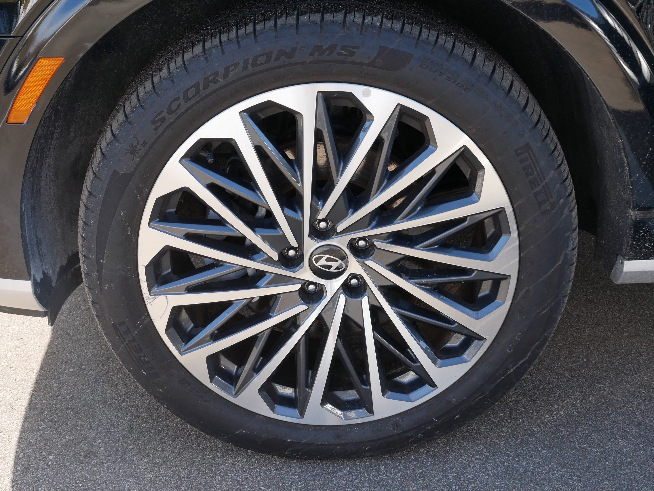 Used 2026 Hyundai Palisade Calligraphy image 15