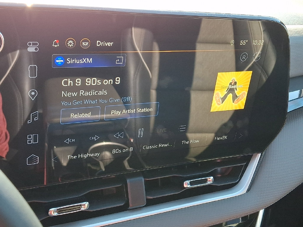 Certified 2026 Chevrolet Equinox LT w/ Convenience Package II FWD image 3