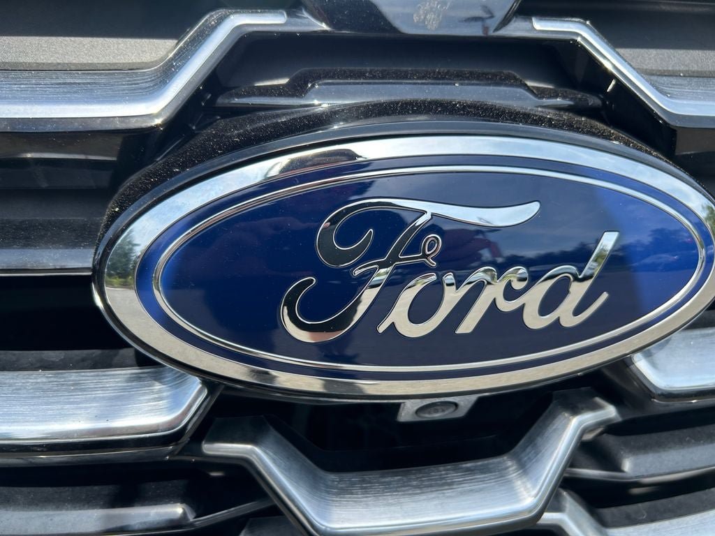 Used 2025 Ford Explorer Platinum w/ Ultimate Package AWD/4WD image 34