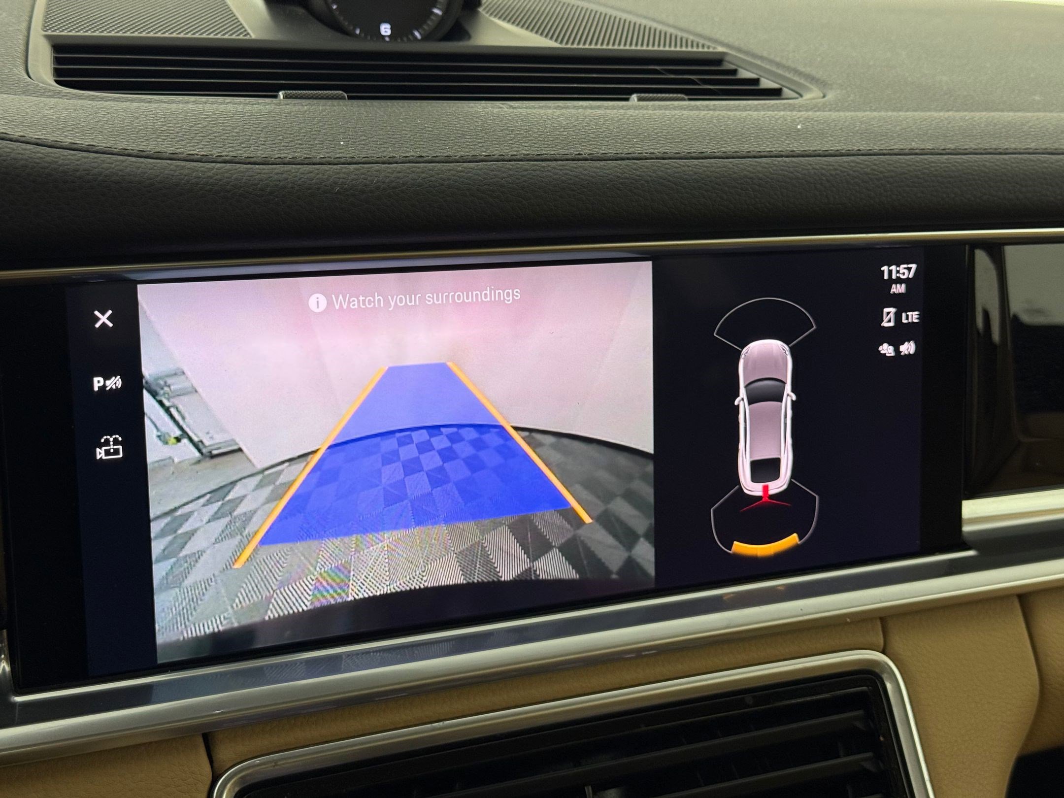 Used 2023 Porsche Panamera Platinum Edition image 25