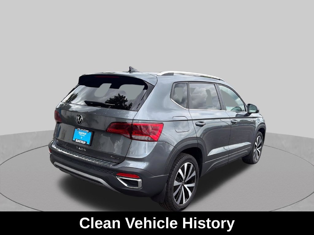 Used 2023 Volkswagen Taos SE w/ Panoramic Sunroof Package AWD/4WD image 6