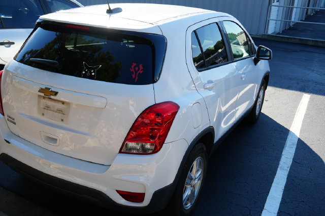 Used 2019 Chevrolet Trax LS w/ Tint and Cruise Package FWD image 19